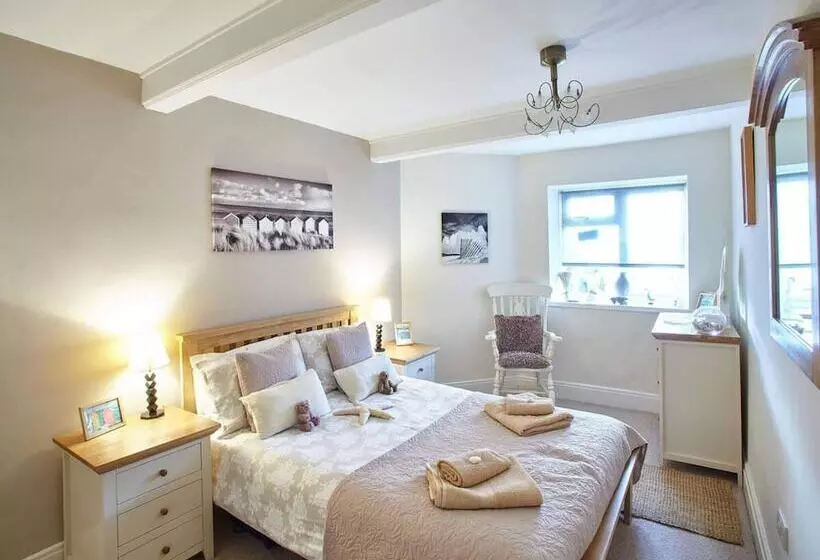 Host & Stay   View Point Apartment