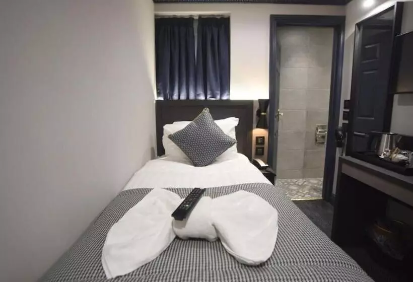 ホテル The Pack And Carriage London