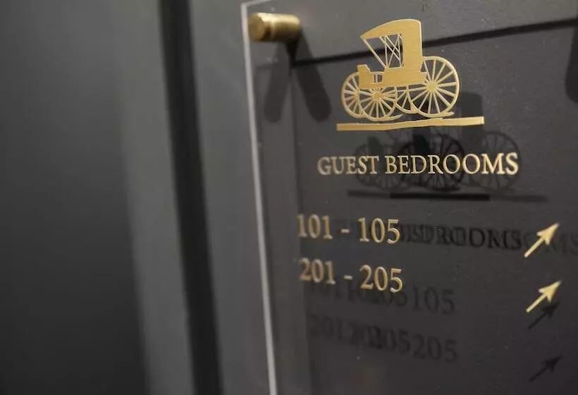 ホテル The Pack And Carriage London