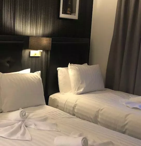 ホテル The Pack And Carriage London