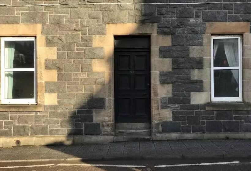 Oban Town Centre Apartment