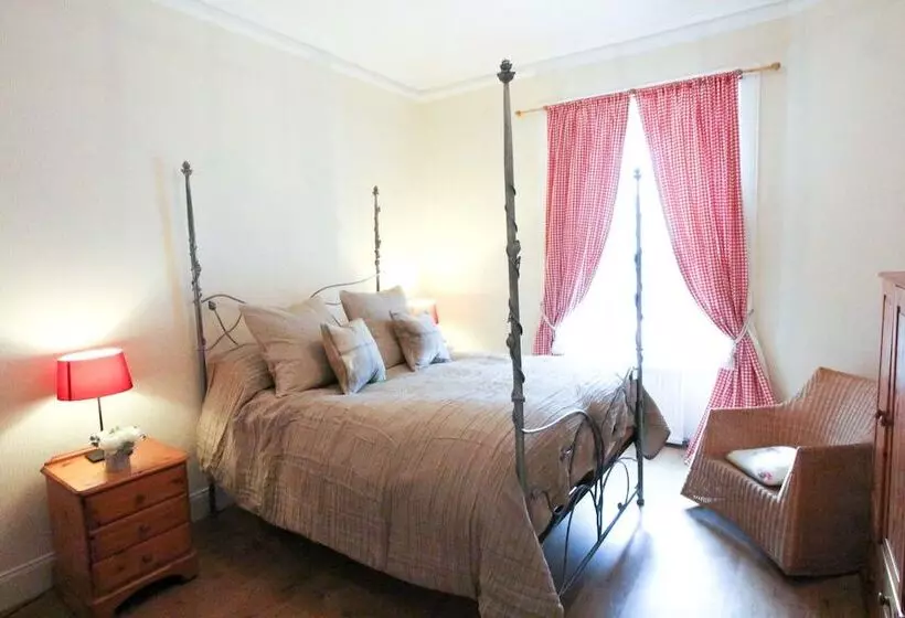 Oban Town Centre Apartment