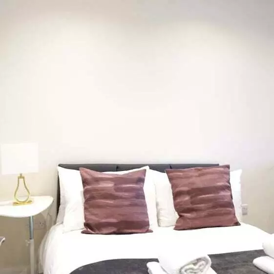 Majatalo The Close Airport