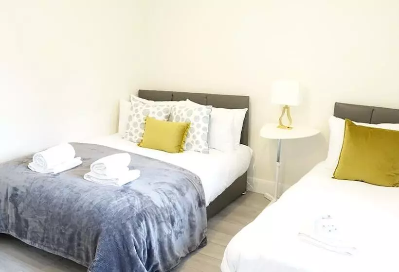 Majatalo The Close Airport