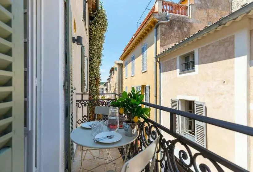 Valbonne Flat