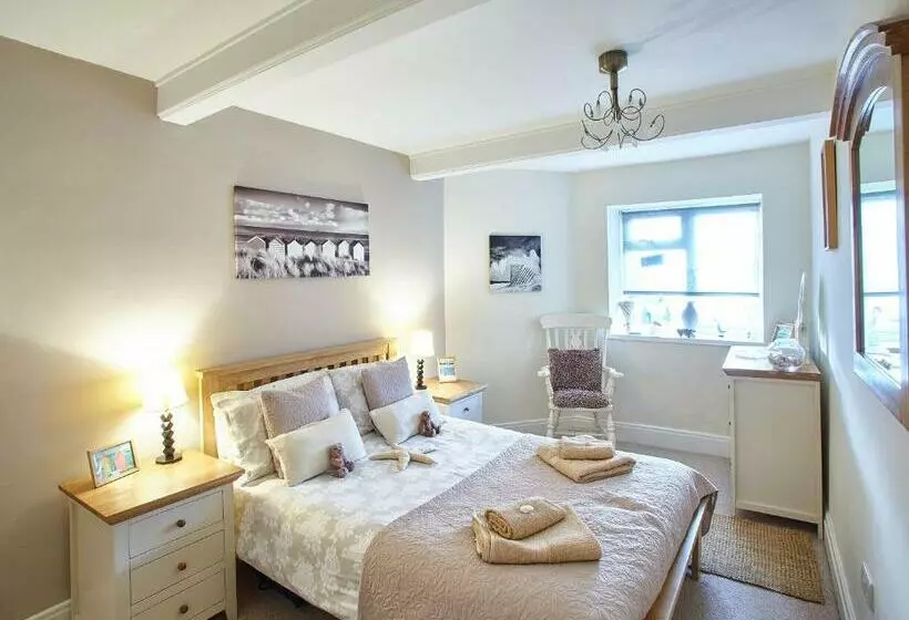 Host & Stay   View Point Apartment