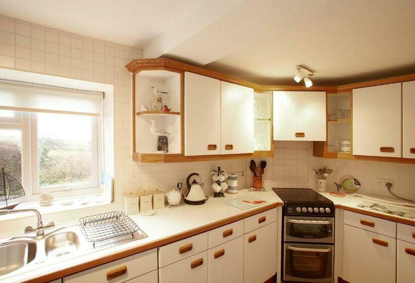 Host & Stay View Point Apartment