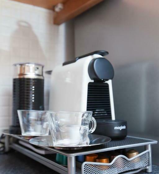 Amazing Apartments Cables Wynd Near The Shore Free Parking