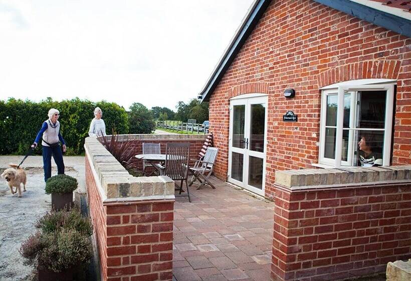 Damerons Farm Cottages