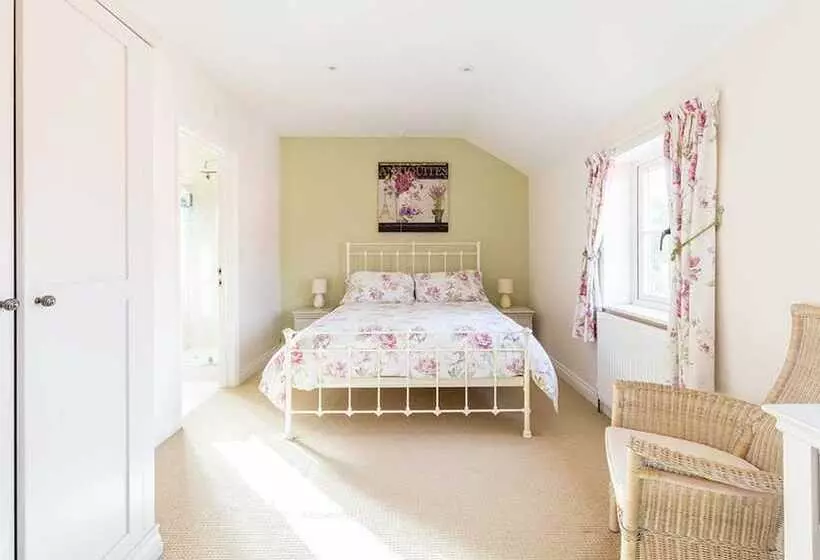 Damerons Farm Cottages