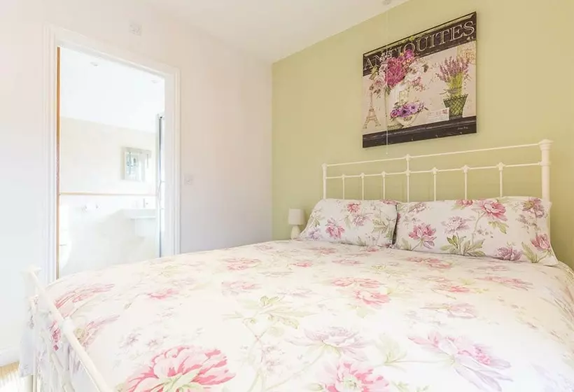 Damerons Farm Cottages