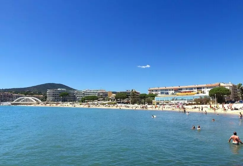 Hotelli Vvf Golfe De Saint Tropez