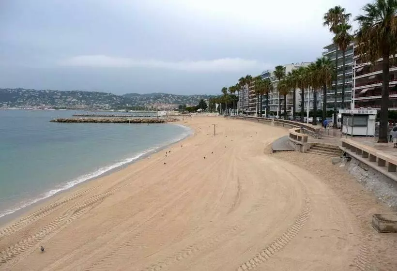 Le California