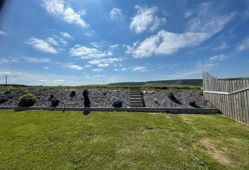 Acdc Glamping, Campervan , Caravan And Tent Resort