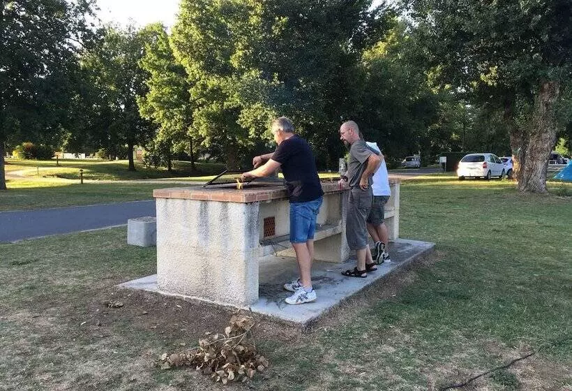 Camping Des Gorges De L Allier