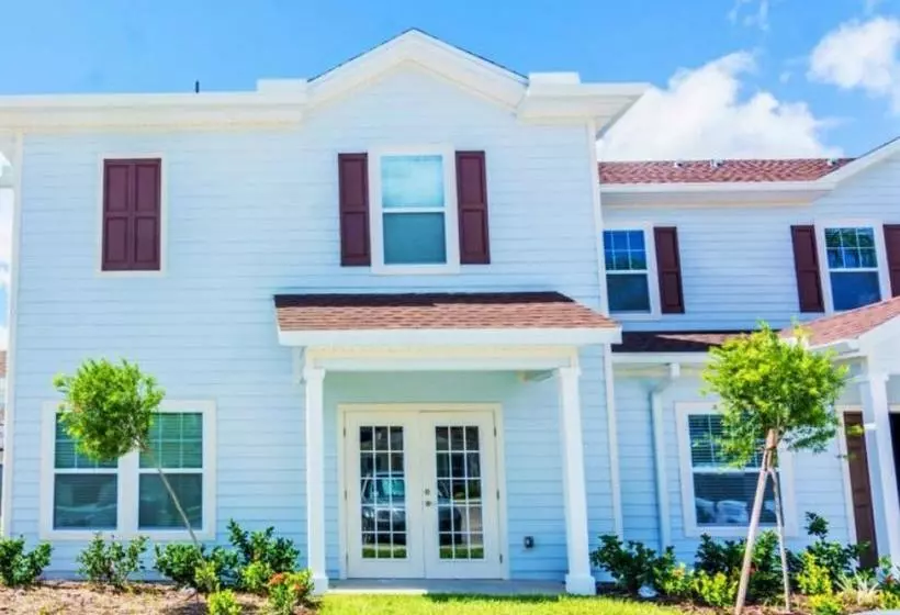 Cozy Four Bedrooms Townhouse At West Lucaya Village Resort 8924