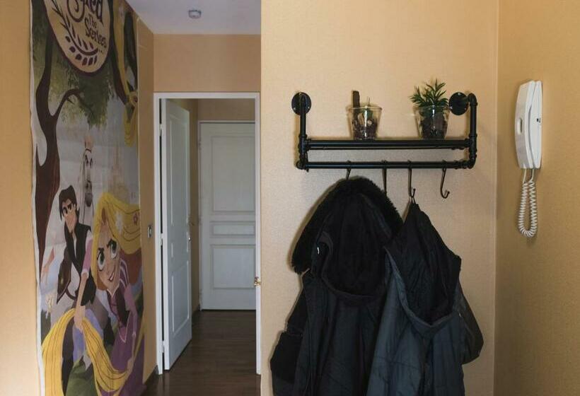 Family Travel Paris 2