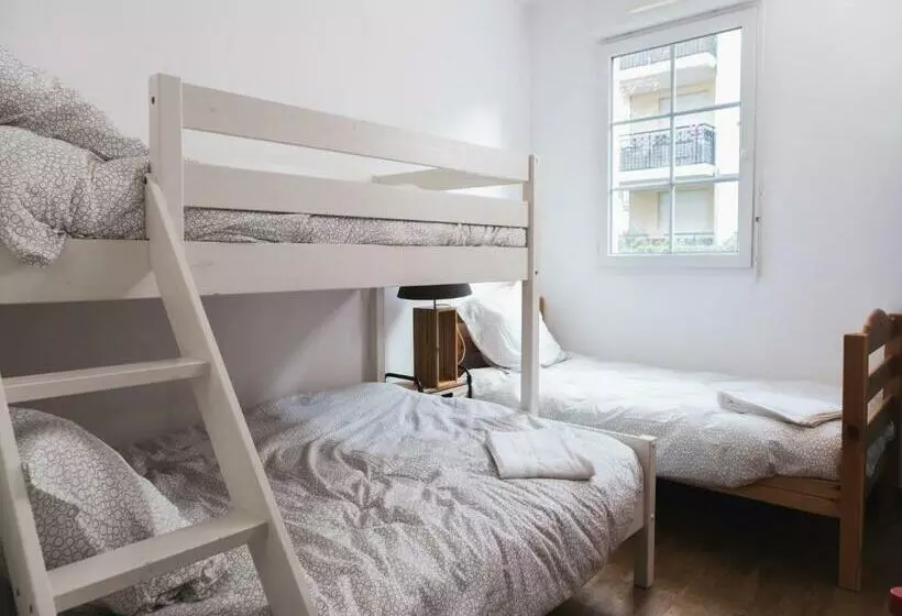 Family Travel Paris 2