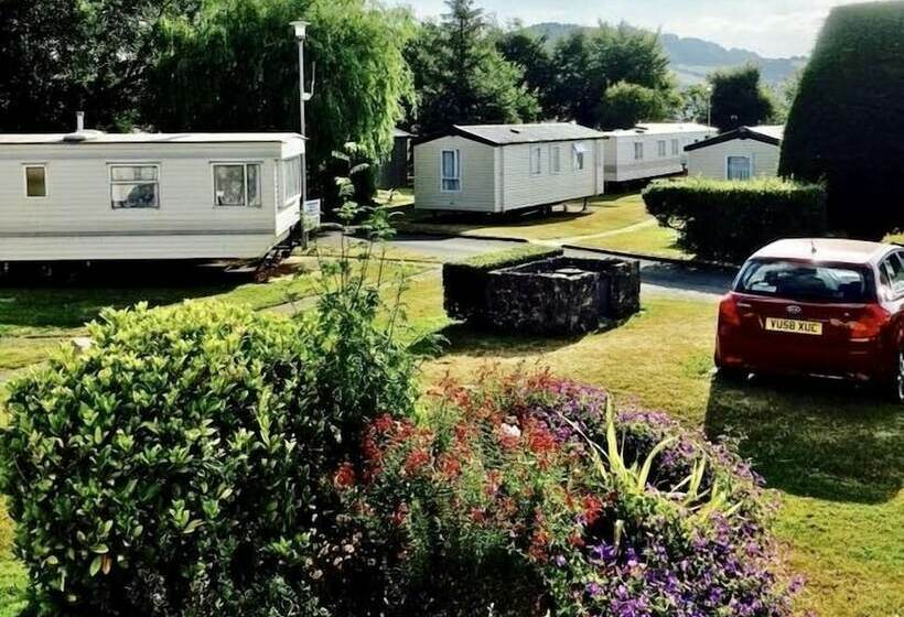 호텔 Axe Vale Caravan Park