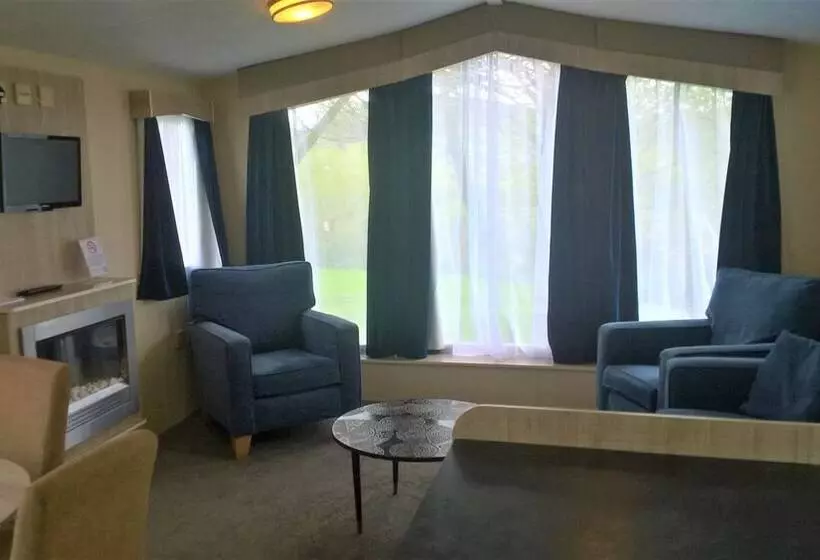 Hotel Axe Vale Caravan Park
