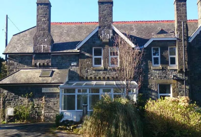 Lovely Large Home 10 Minute Walk To Barmouth Beach