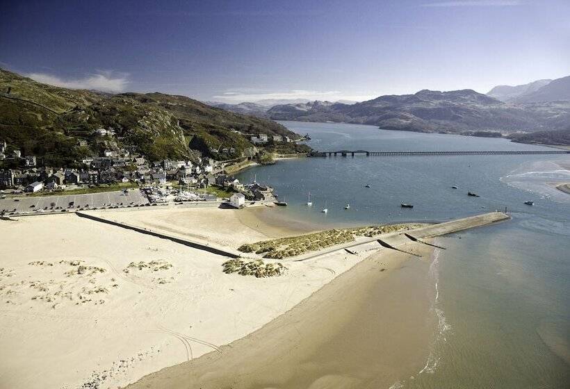 Lovely Large Home 10 Minute Walk To Barmouth Beach
