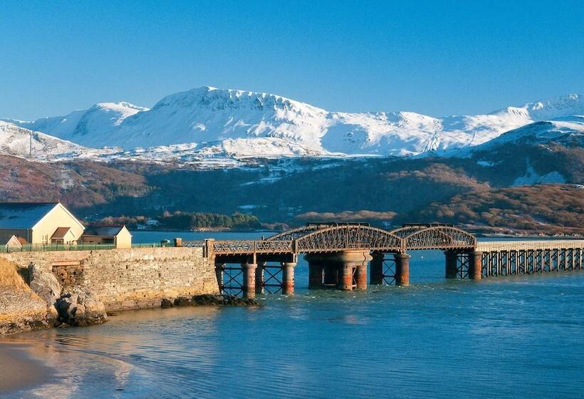 Lovely Large Home 10 Minute Walk To Barmouth Beach