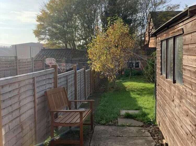 ペンション Fuller Rooms