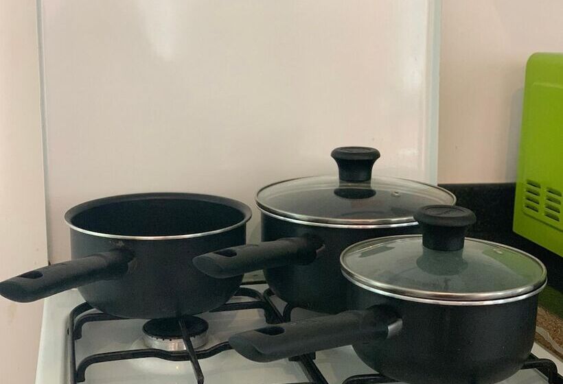 ペンション Fuller Rooms