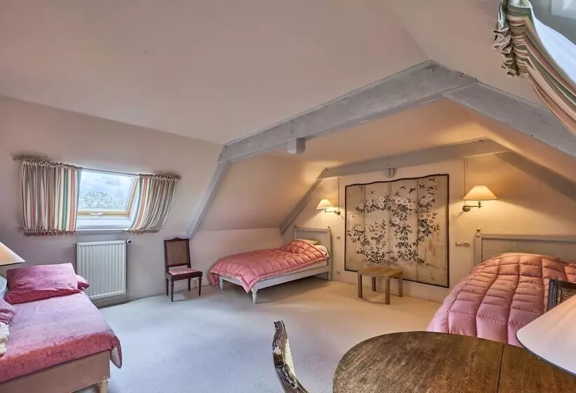 Aamiaismajoitus (B&B) Manoir Du Quesnay