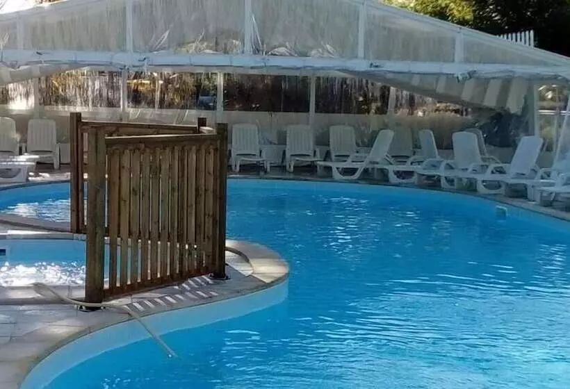 Hotelli Camping La Cailletiere   Coco Sweet