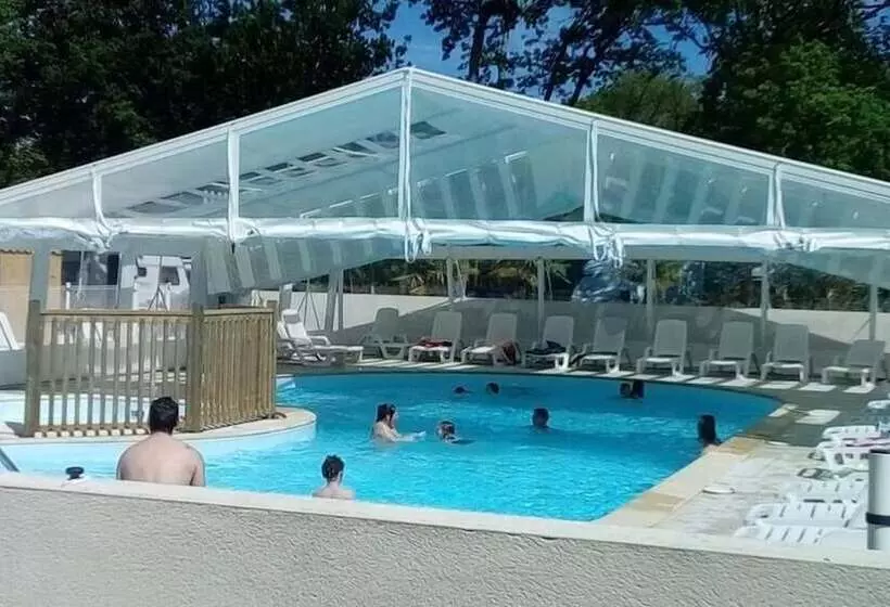 Hotelli Camping La Cailletiere   Coco Sweet