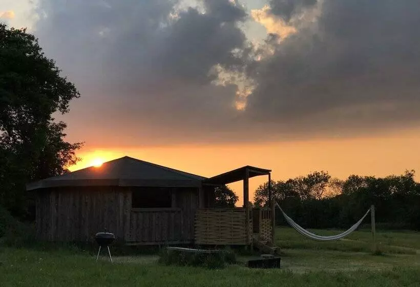 Hotel Grey Willow Yurts