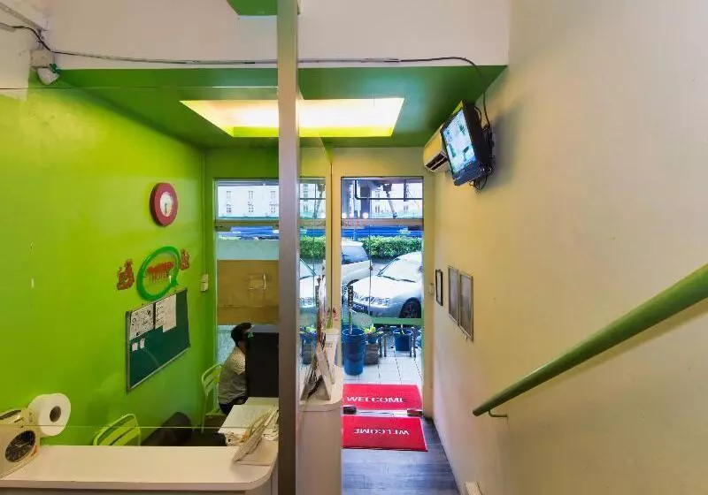 The Green Hotel By Oyo Rooms