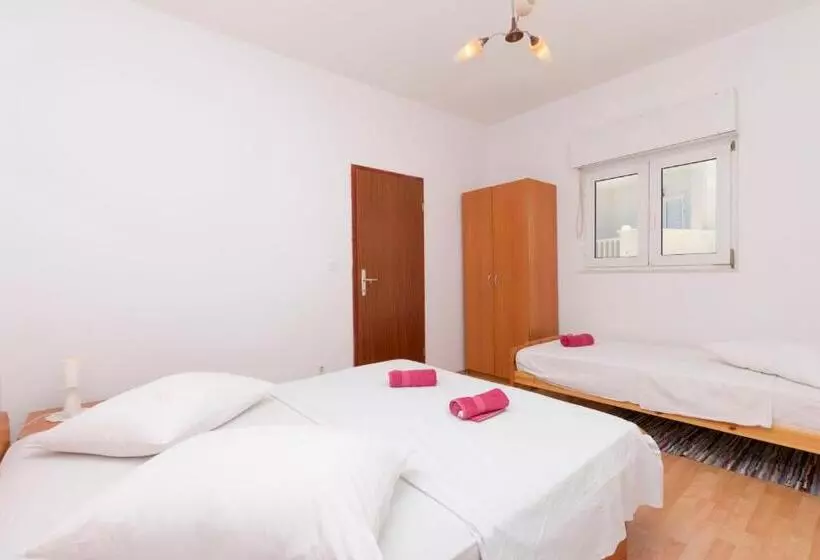 Apartments A Cappella Music