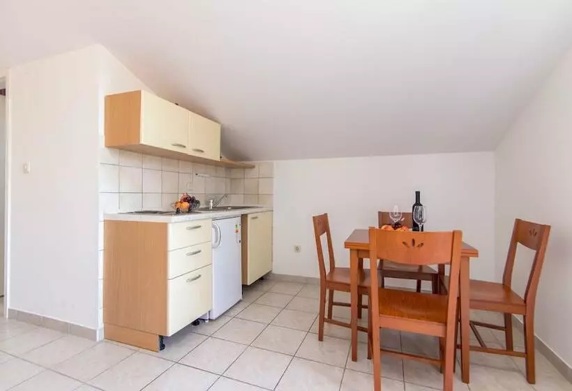 Apartments Ana