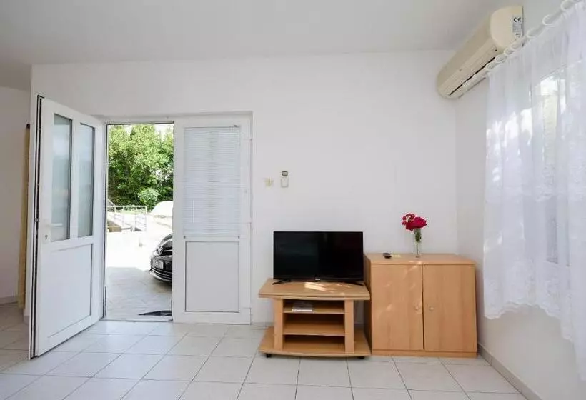 Apartments Branimir
