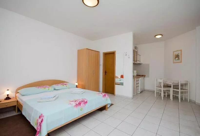 Apartments Branimir