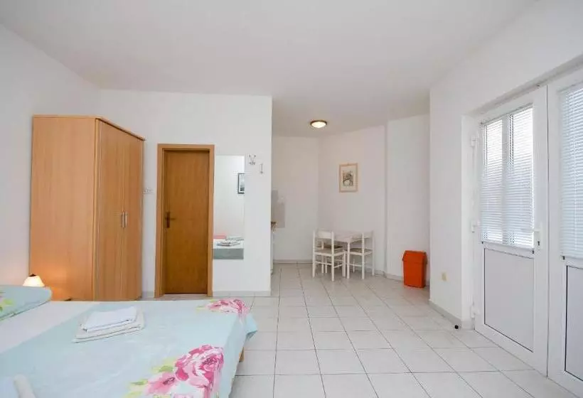 Apartments Branimir