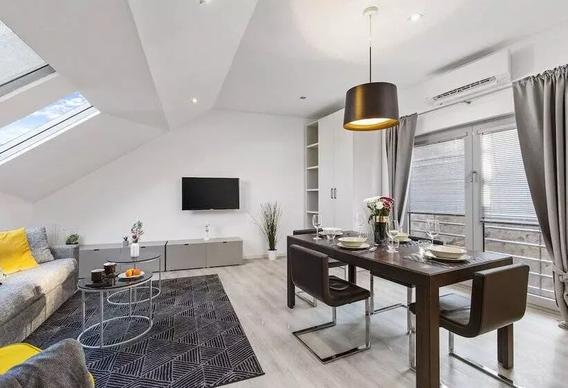 Apartments Rijeka In