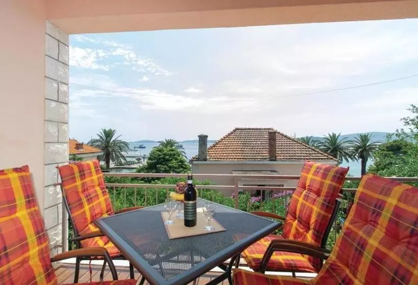 Apartments Zdravko   Comfortable & Close To The Sea