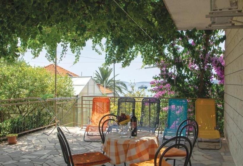 Apartments Zdravko   Comfortable & Close To The Sea