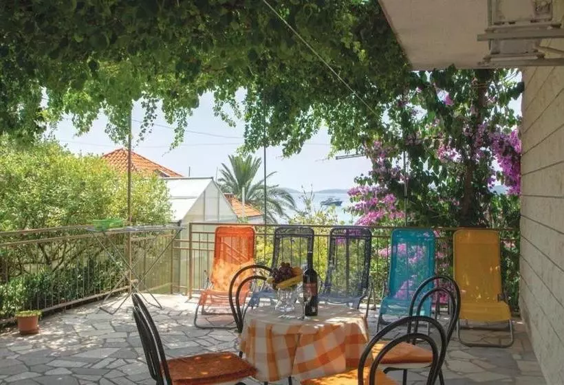 Apartments Zdravko   Comfortable & Close To The Sea