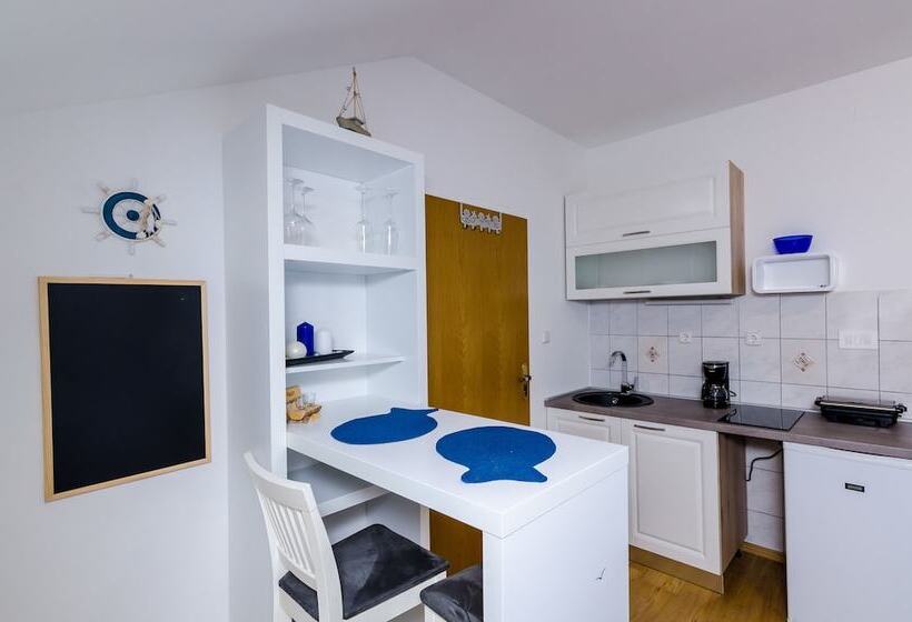 Apartments Orange Tree