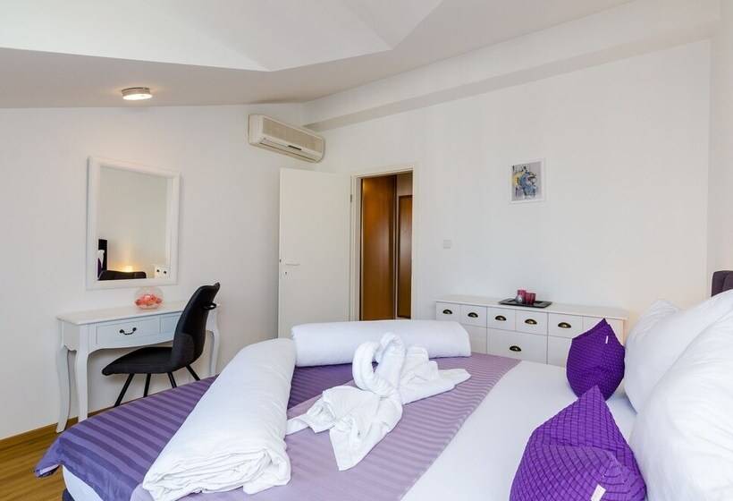 Apartments Orange Tree