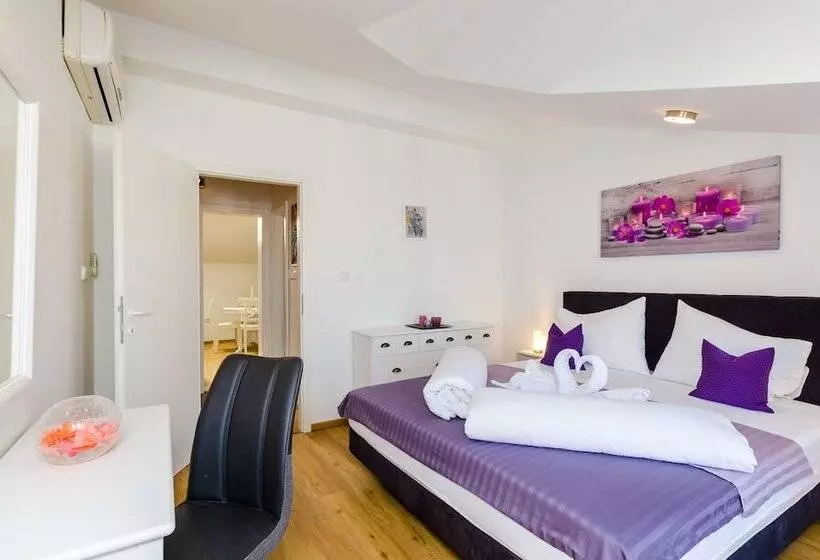 Apartments Orange Tree