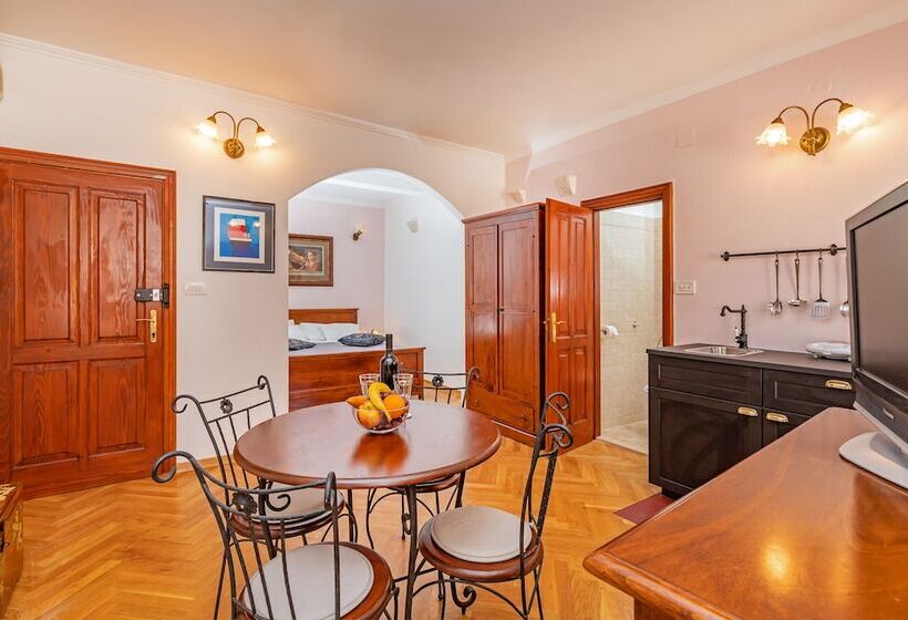 Apartments Cathedral