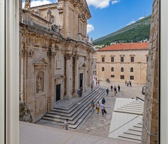 Apartments Cathedral