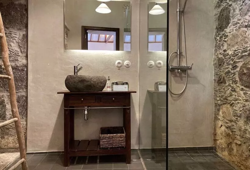 Casa Rural Palomar   Men Only