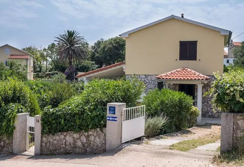 Villa Mirta